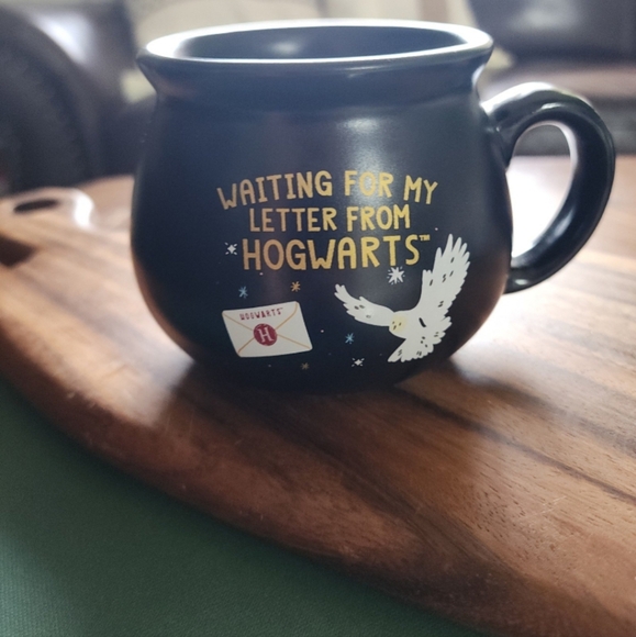 Harry Potter Hogwarts Mug - Picture 2 of 4